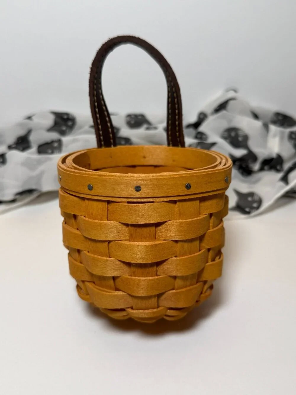 2001 Unused Classic Extra-Small Gatehouse Longaberger Basket Handwoven Leather